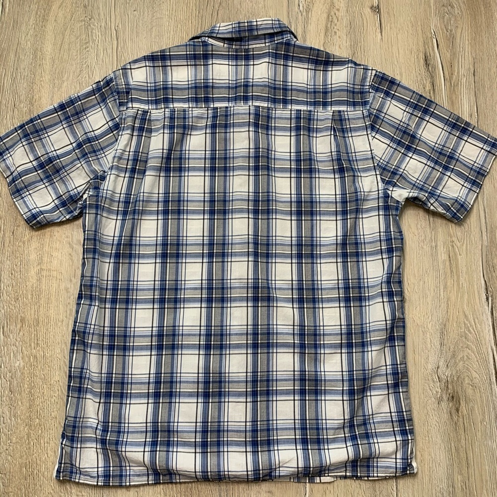 Nautica Men’s Shirt - Picture 4 of 9